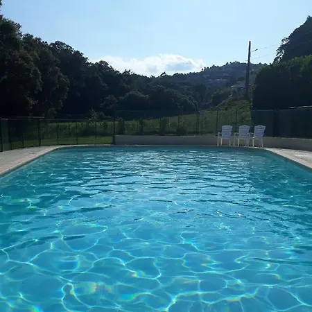 Bed & Breakfast Dans Un Jardin Bb Et Jacuzzi *