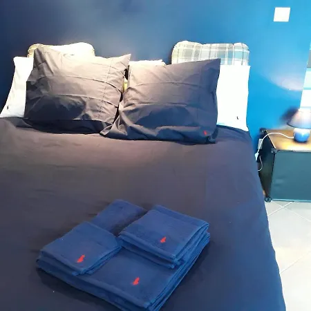 Bed & Breakfast Dans Un Jardin Bb Et Jacuzzi Mandelieu-la-Napoule