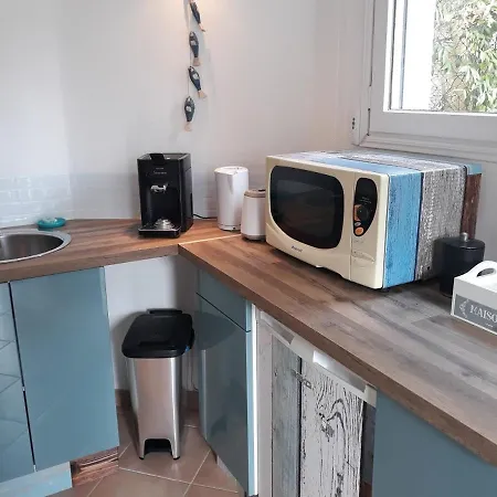 Dans Un Jardin Bb Et Jacuzzi Bed & Breakfast Mandelieu-la-Napoule